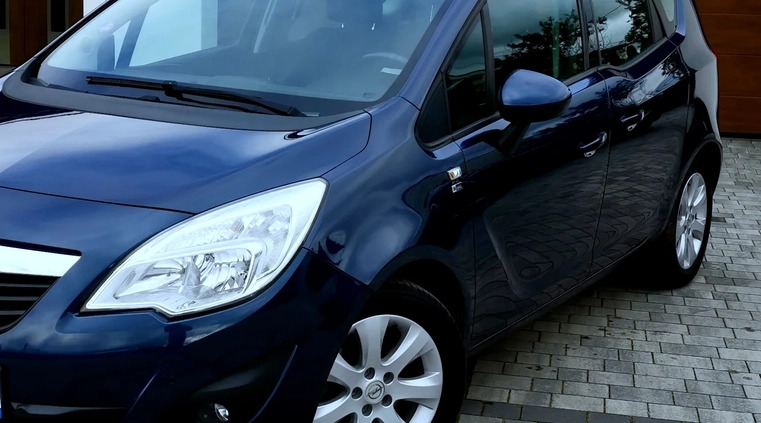 Opel Meriva cena 23900 przebieg: 172000, rok produkcji 2012 z Gliwice małe 667